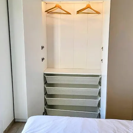 Oasis 2-rooms Flat With Panoramic Sea View - 3rd Floor No Elevator Antibes